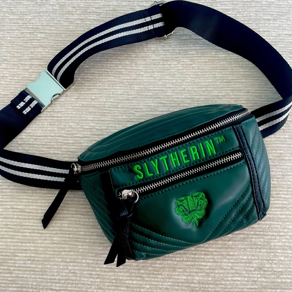 Universal Studios Happy Potter Slytherin Belt Bag